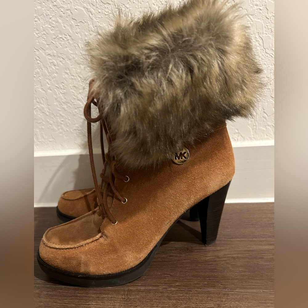 Michael Kors Women's Suede Leather Faux Fur Lined High Heel Booties Size 7m - Picture 4 of 12
